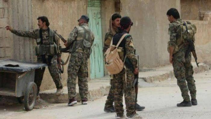 "الوحدات الكردية" تستمر باعتقا...