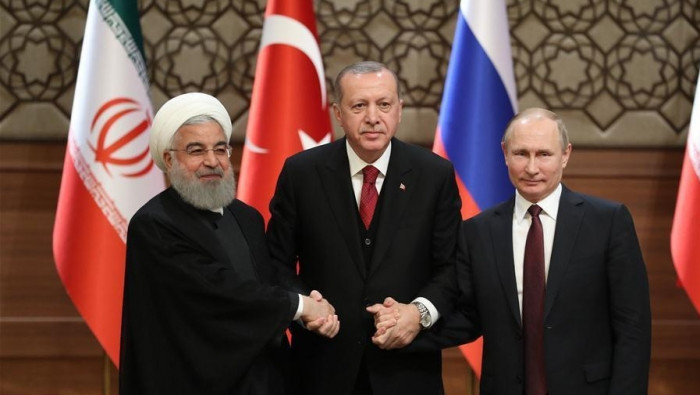 تأجيل القمة الثلاثية بين زعماء...