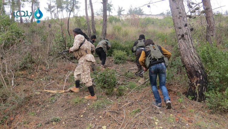 الثوار يحررون ثلاثة محارس بأطر...