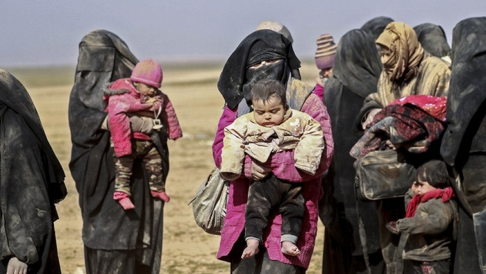 واشنطن بوست: اللاجئون الفارون...