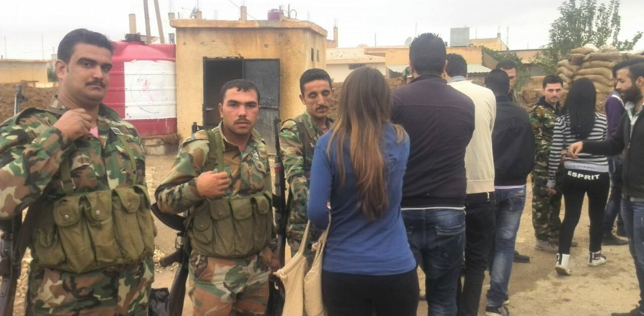 قوات النظام تعتقل الشباب بالحس...