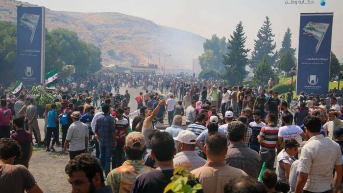 ضحايا مدنيون بالقصف على إدلب و...