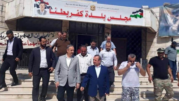 رئيس بلدية النظام بكفر بطنا يس...