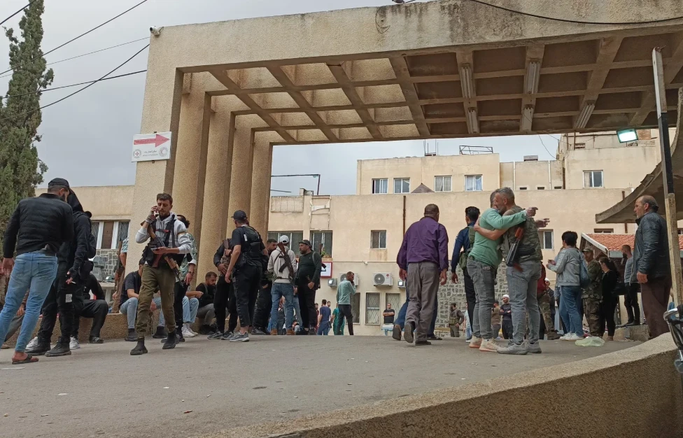 مستشفى السويداء الوطني يغص بال...