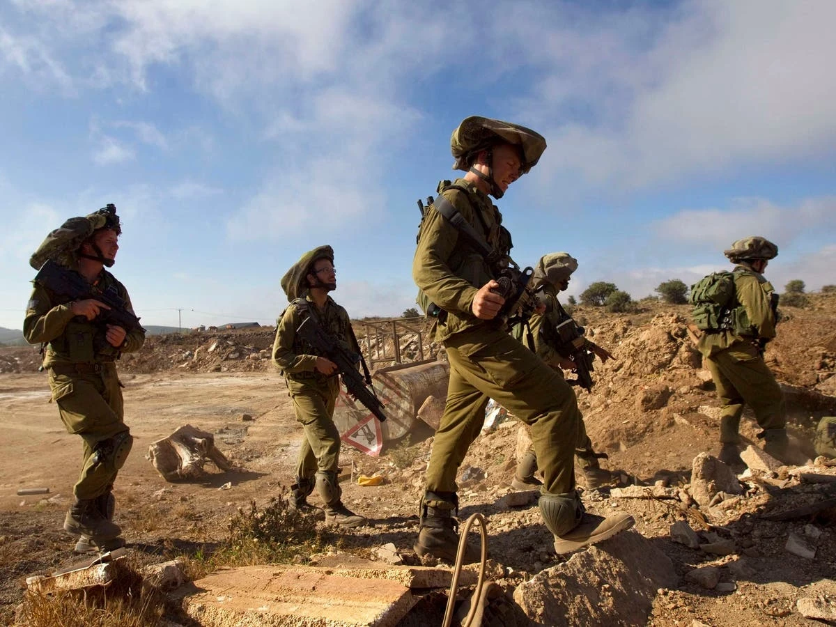 رئيس أركان إسرائيل يتفقد الجول...