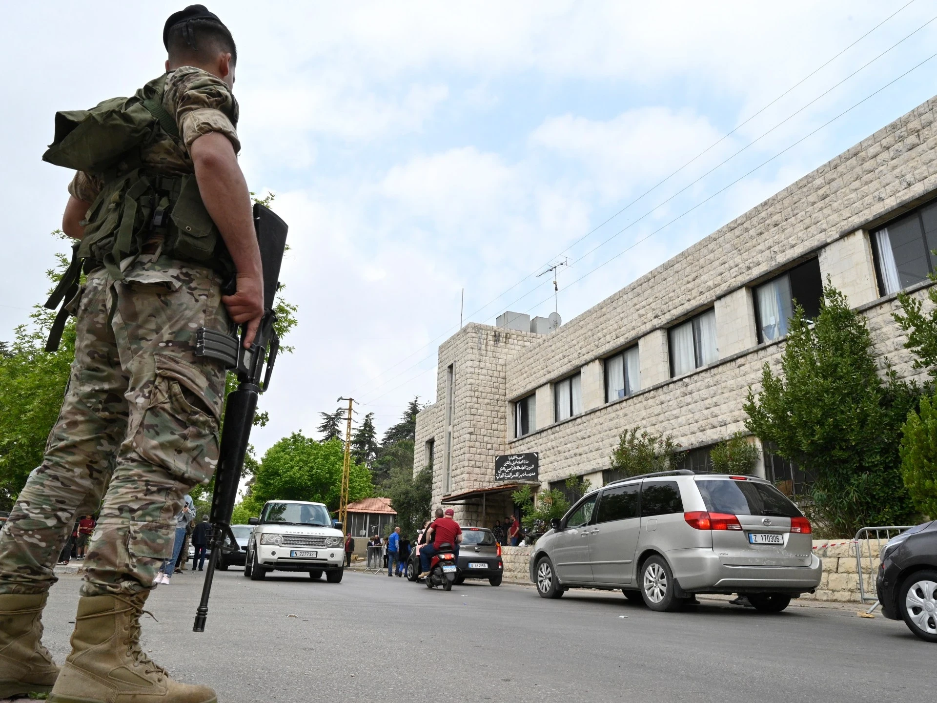 الوفد اللبناني ينفي وجود معتقل...