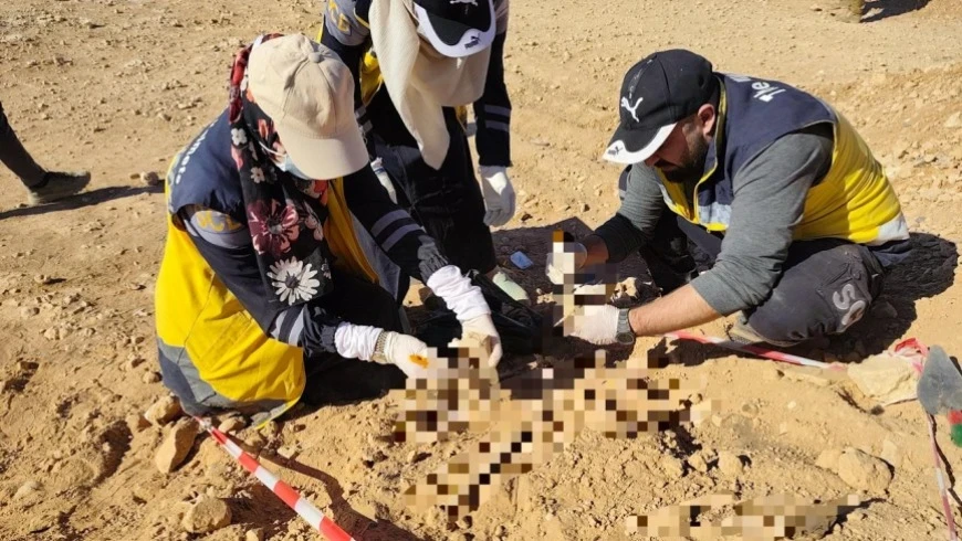 الدفاع المدني السوري يكتشف مقب...