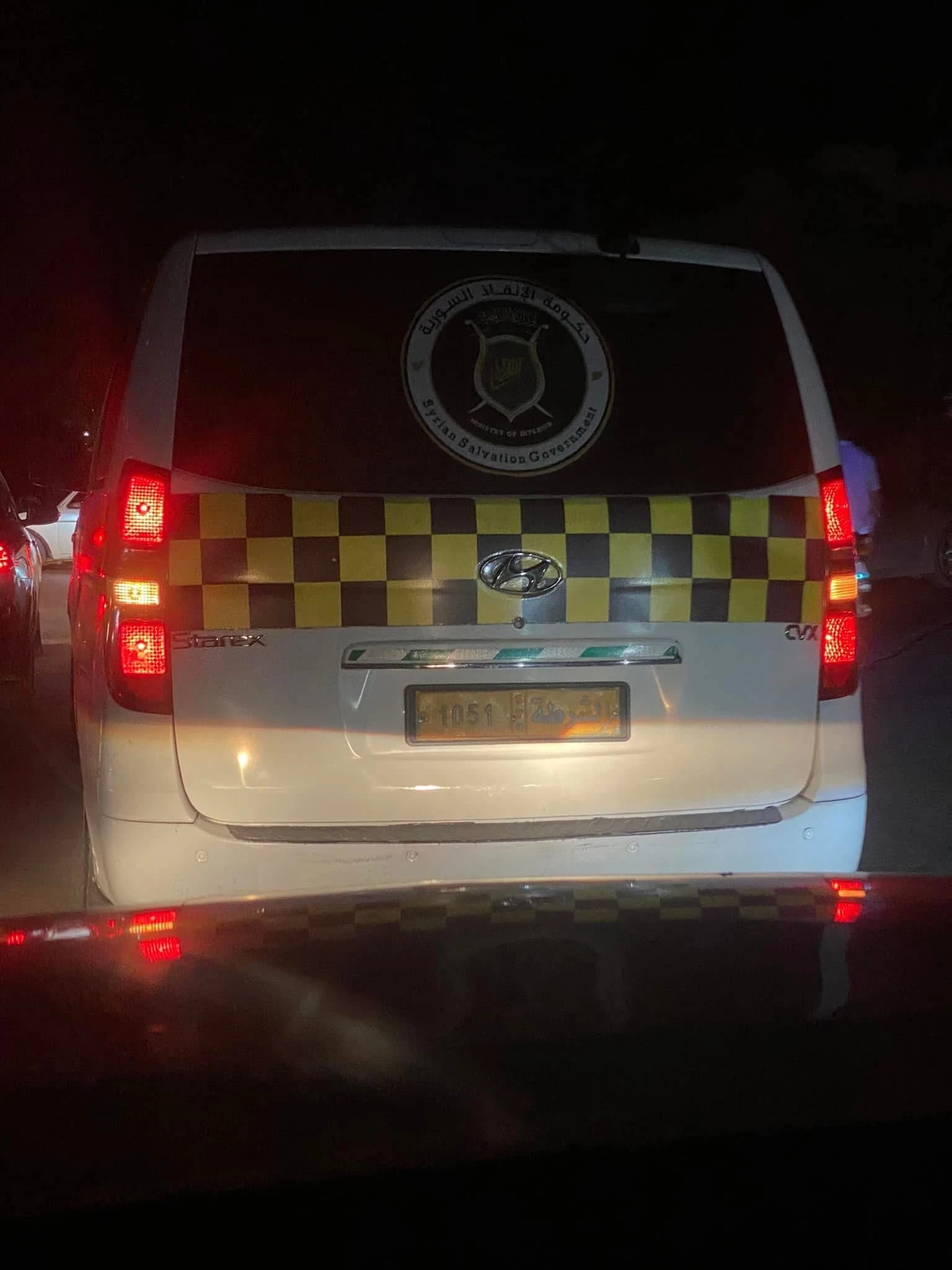 طبيبة سورية توثق تحرش عناصر ال...