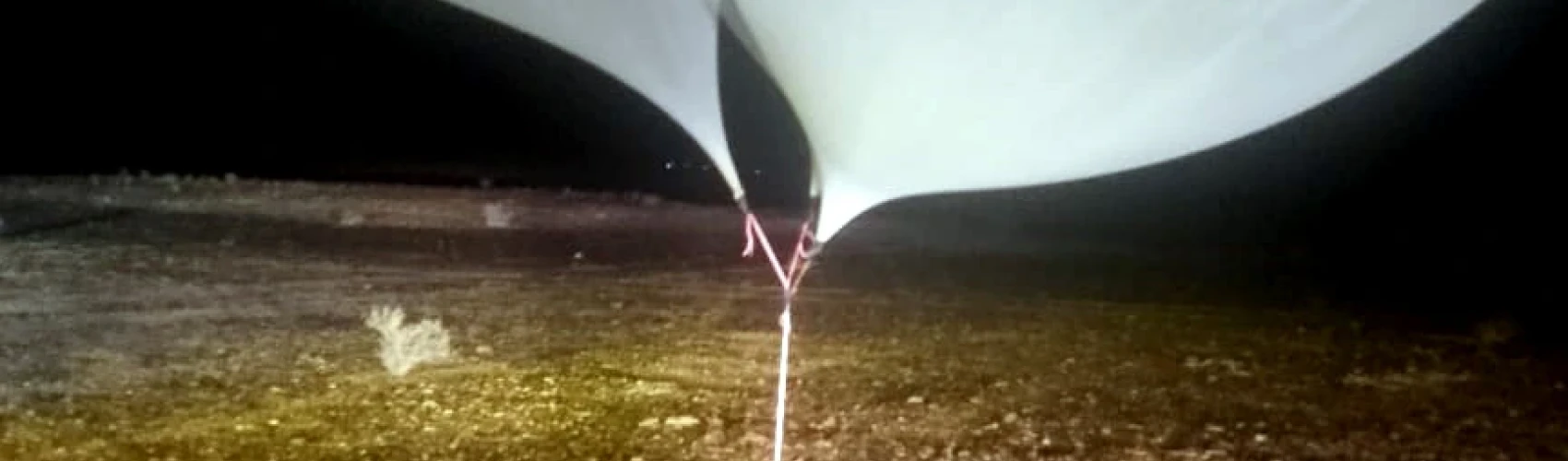 الأردن يحبط أربع محاولات لتهريب مخدرات عبر بالونات من سوريا