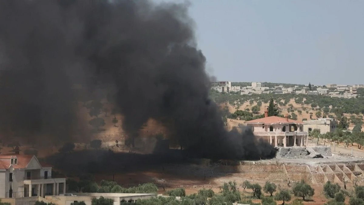 غارة جوية تقـ.ـتل شخصاً في ريف...