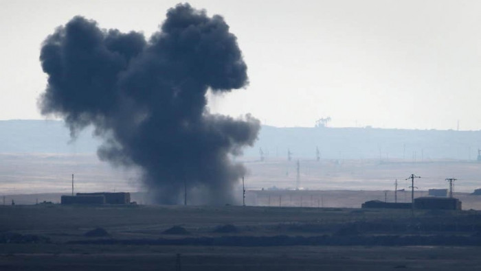 ضحايا بقصف جوي على إدلب وقتلى...