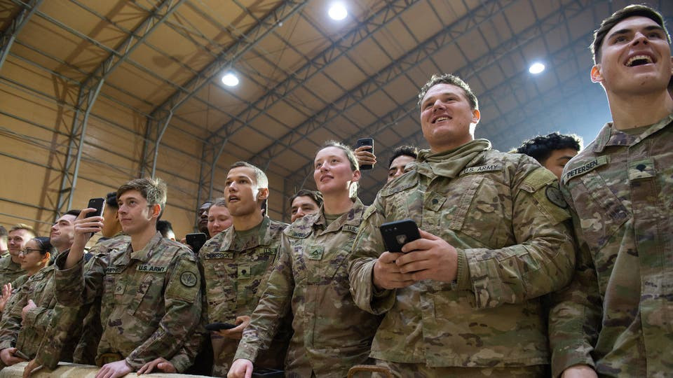 إيران تهاجم قواعد عسكرية أمريك...