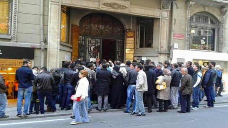 قنصليات النظام توقف إصدار أورا...