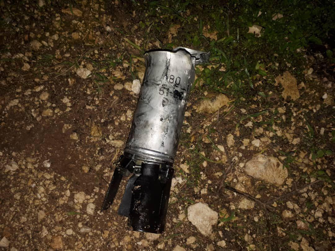 جرحى بقصف صاروخي للنظام على ري...