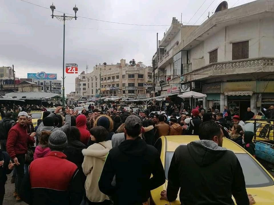 السويداء.. استمرار المظاهرات و...
