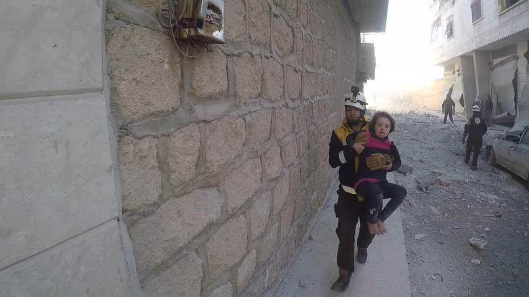 حلب.. شهيدان بغارات روسية على...