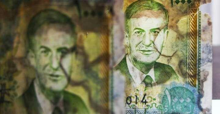 الليرة تخسر أمام الدوﻻر في دمش...