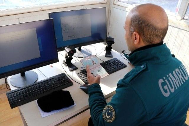 ولاية أورفة تعلن جاهزية معبر "...