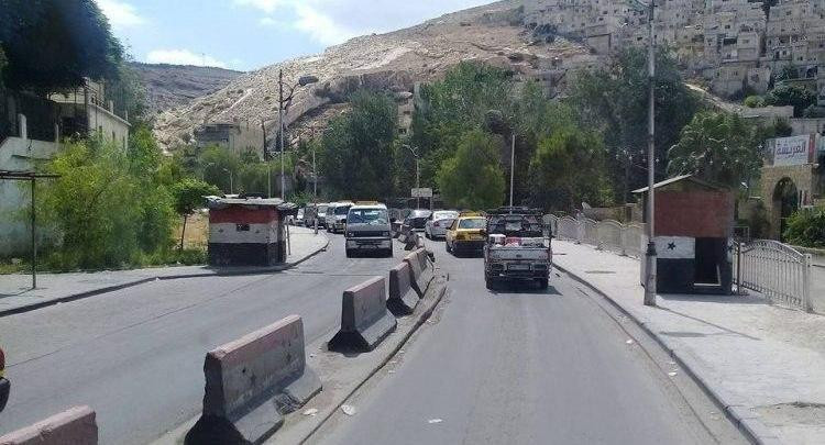 النظام يزيل حاجز القطيفة العسك...