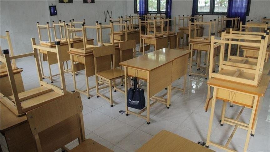 الإنترنت والكهرباء أكبر تحديات...