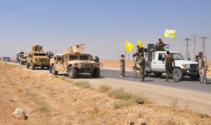 "قسد" تعتقل 15 شخصا بديرالزور