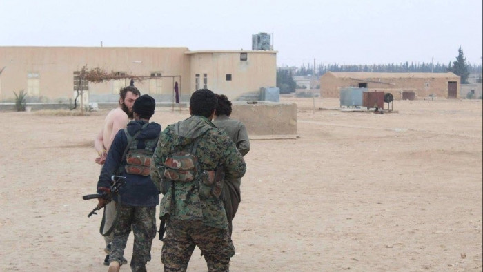 "قسد" تعتقل 11 مدنياً في الرقة...