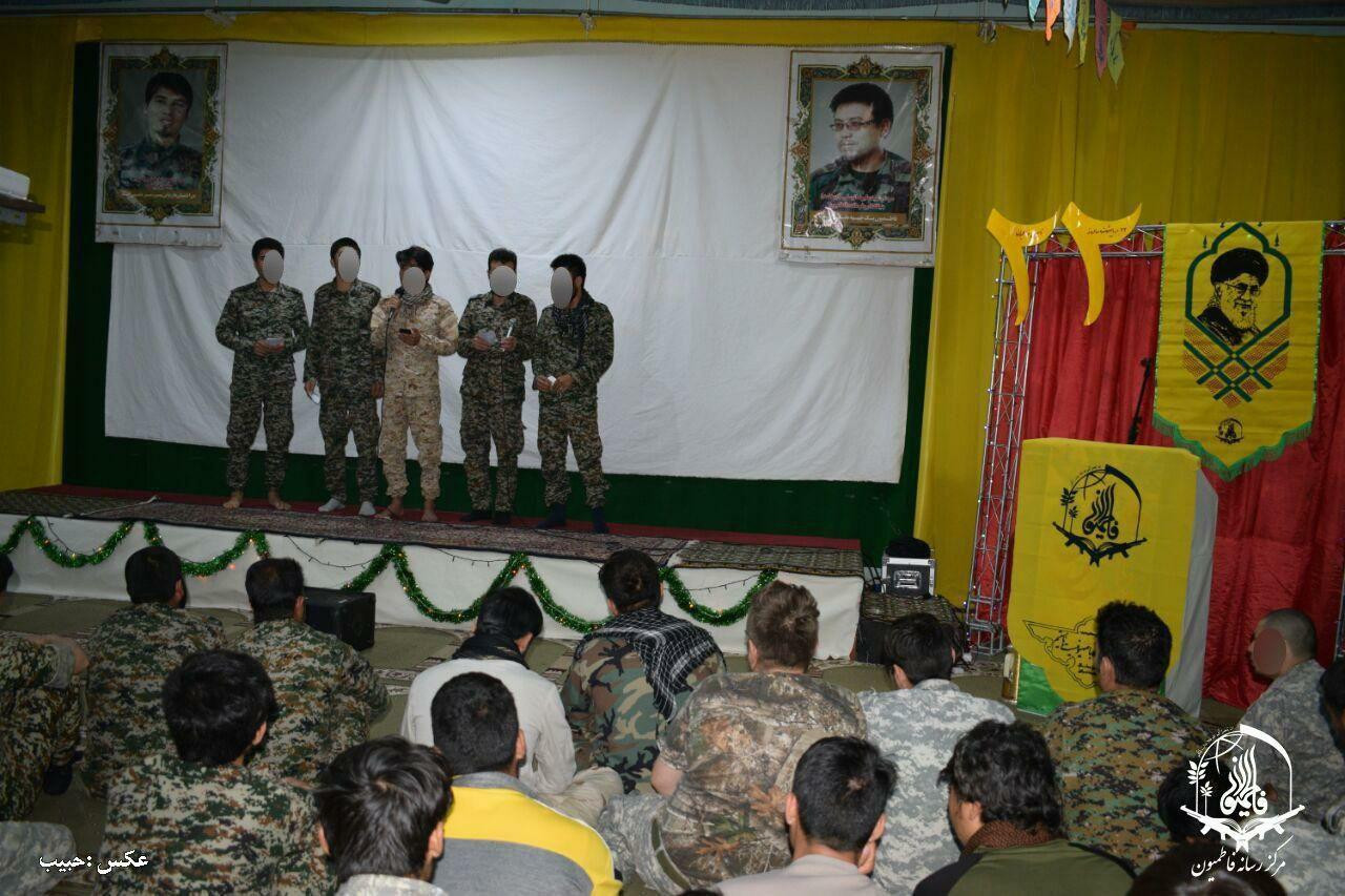 عناصر ميليشيا "لواء فاطميون" ي...