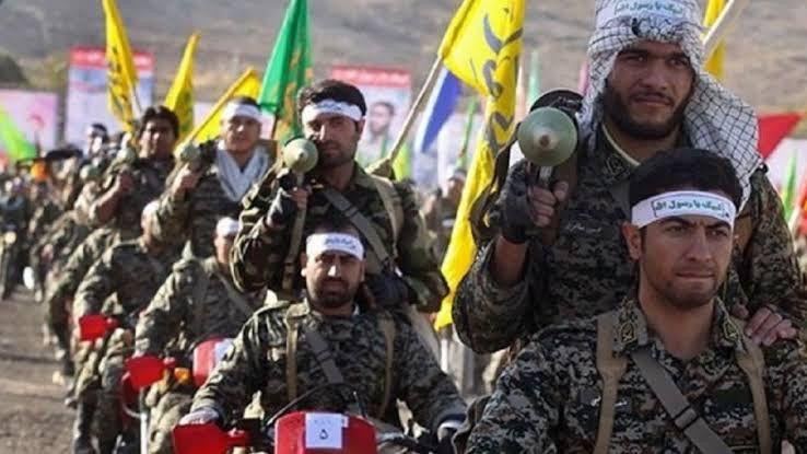 بغارات مجهولة.. مقتل ثمانية عن...