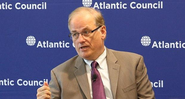 مسؤول أمريكي سابق: على المعارض...