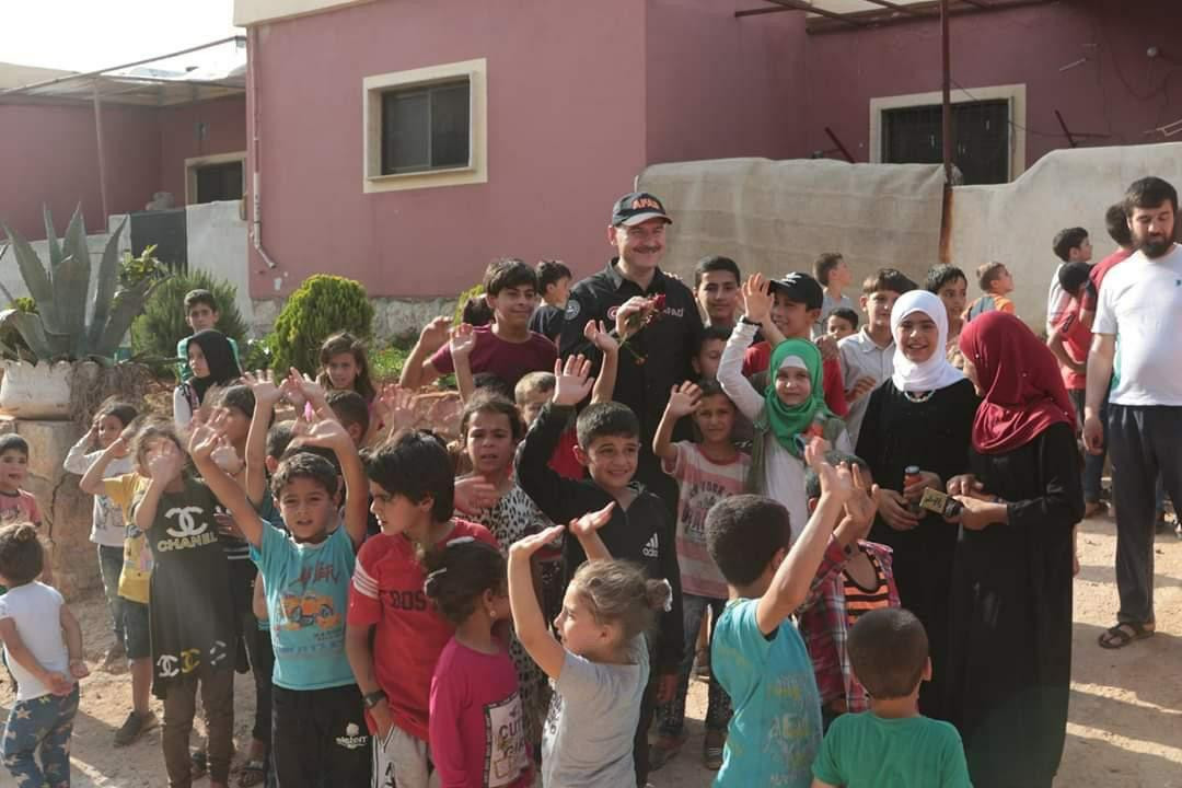 وزير الداخلية التركي يتفقد مرا...