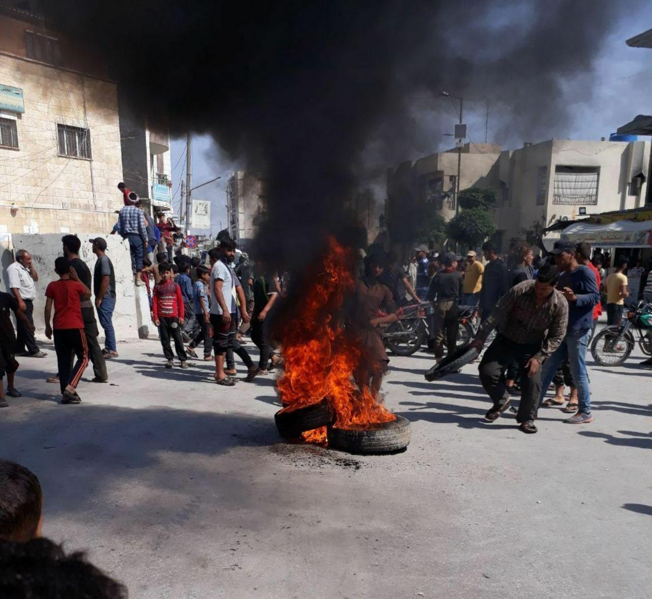 مظاهرة في جرابلس تندد بسوء الو...