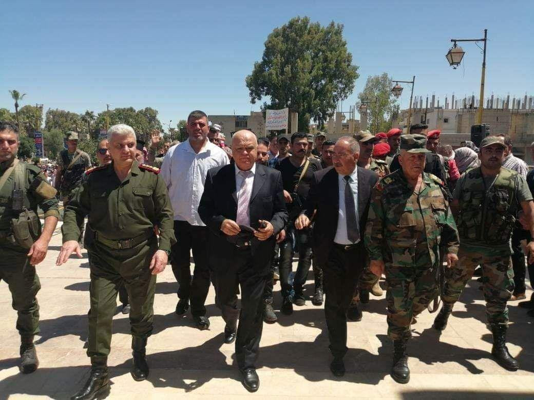 بالتهديد والوعيد.. النظام يُخر...