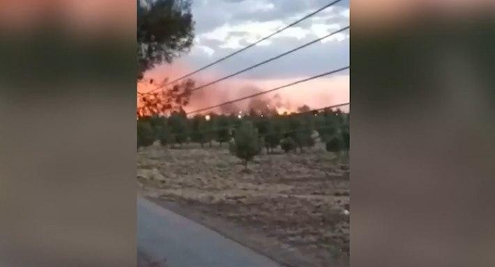 انفجارات تهز مستودع أسلحة لـ"ق...