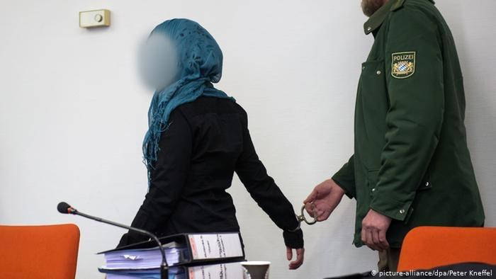 محاكمة ألمانية سورية بتهم ترتي...