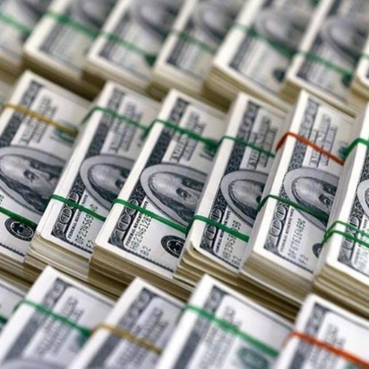 تحسن بسعر صرف الليرة أمام الدو...