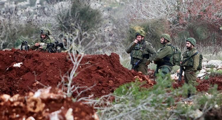 "إسرائيل" تعزز قواتها على الحد...