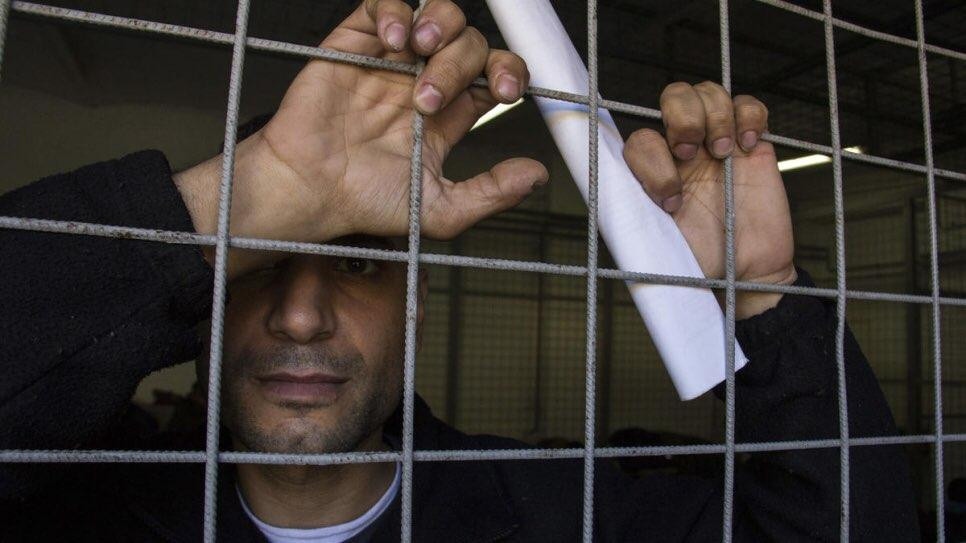 "مفوضية اللاجئين" تطالب بإطلاق...