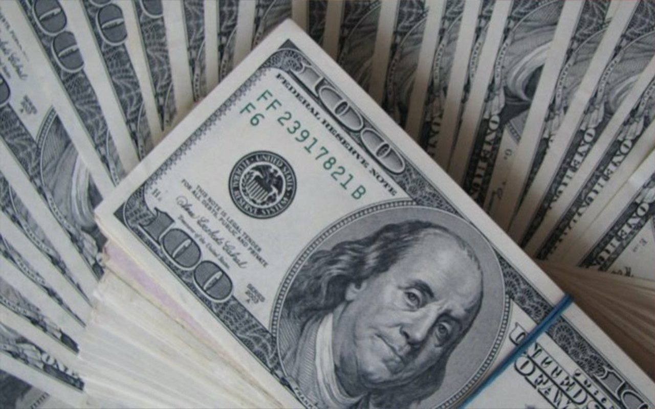 انهيار جديد في سعر الليرة أمام...