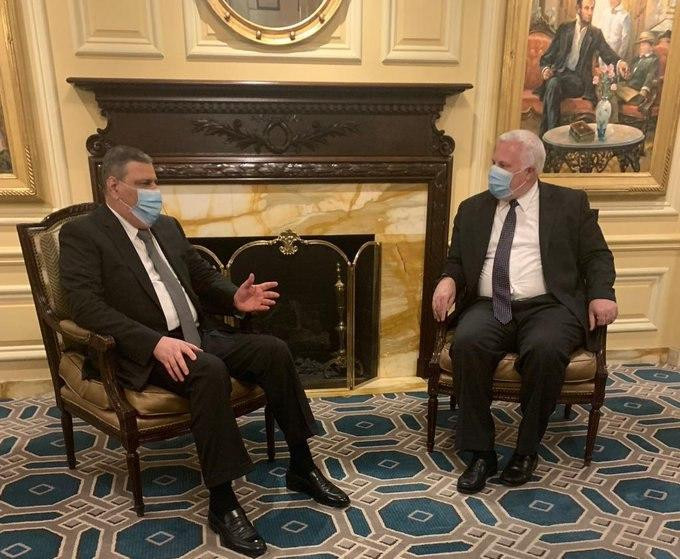 ماذا بحث حجاب في واشنطن؟ 