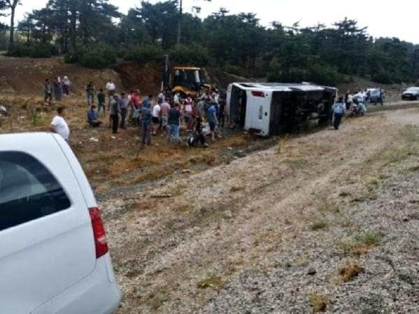 وفاة عامل سوري بانقلاب حافلة ج...