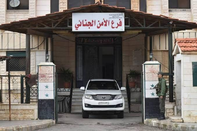 مجهولون يهاجمون فرع الأمن الجن...