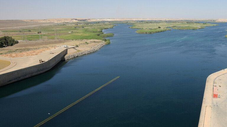 القوات الروسية تفتح معبرا باتج...