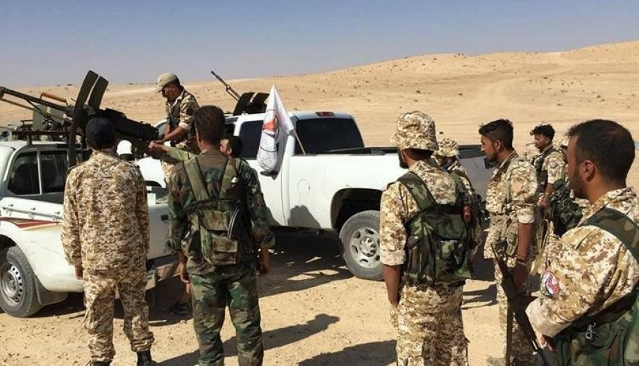 مجموعة مسلحة شرق دير الزور تها...