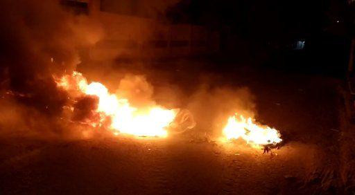 "بشار الأسد" تحت الأقدام غرب د...