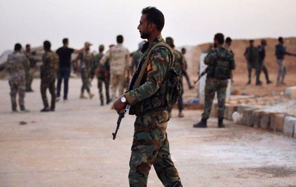 "قسد" تعتقل ١١ مدنيا في دير ال...