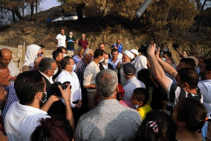 "بشار الأسد" يستثمر حرائق السا...