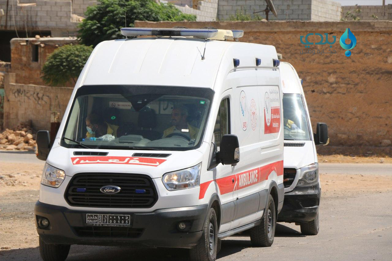 الدفاع المدني يدفن 3 جثث يشتبه...