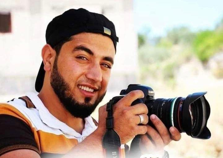 استشهاد ناشط إعلامي في "الجبهة...