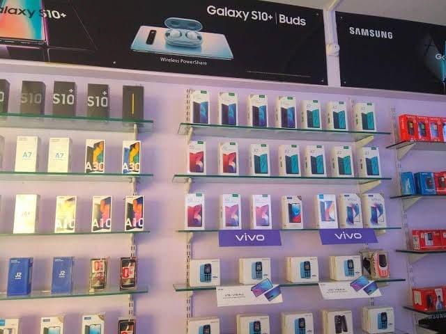 قيمة مستوردات النظام من الموبا...