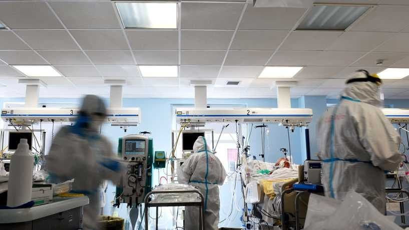 كورونا يجبر أوروبا على إغلاق أ...